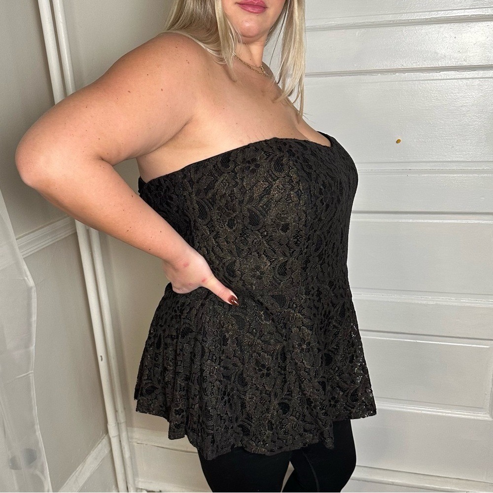 3/$20💥 City Chic‎ Strapless Blouse Black Gold Shimmer Floral Lace Peplum Y2K - Picture 5 of 15